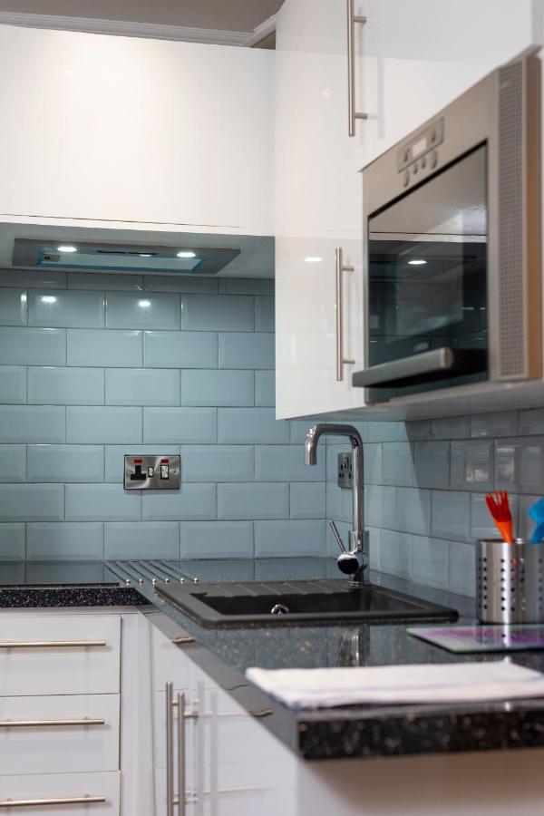 Гостевой дом 48 Gilmore Place Residences *